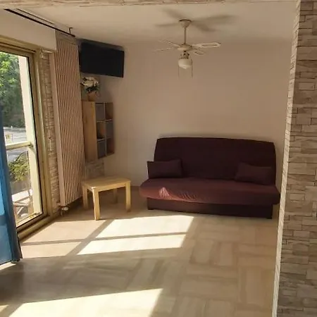 Piscine à Les Palmiers 1er Etage Apartamento